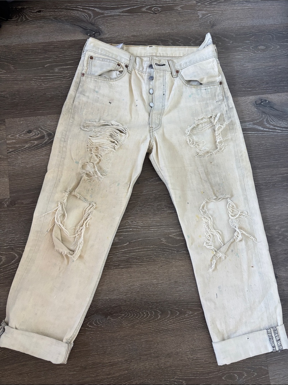 Levi's Relaxed Ripped Light Beige Jeans